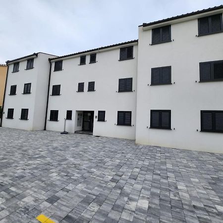 Apartmani M&L I M&J Malinska Exterior photo