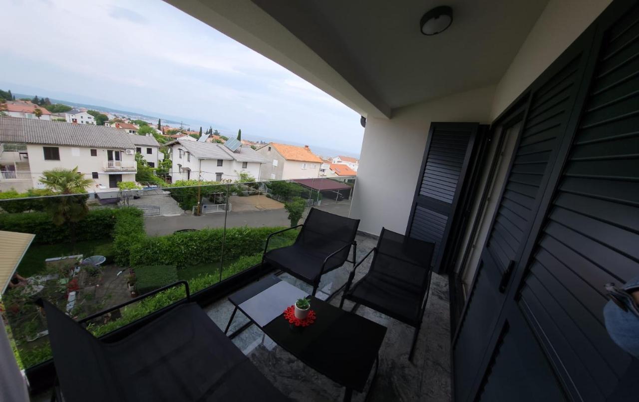 Apartmani M&L I M&J Malinska Exterior photo