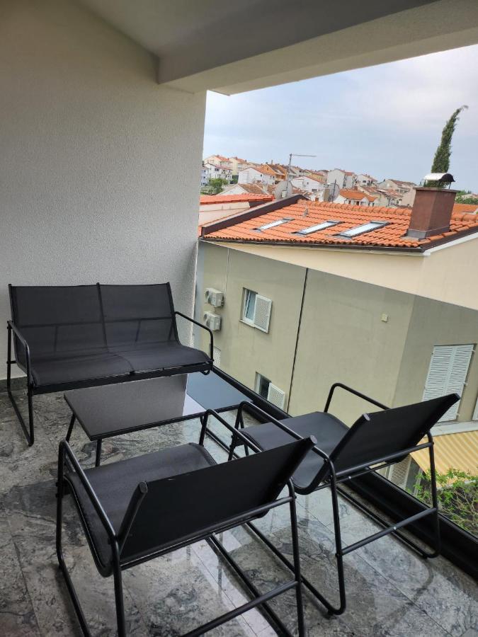 Apartmani M&L I M&J Malinska Exterior photo